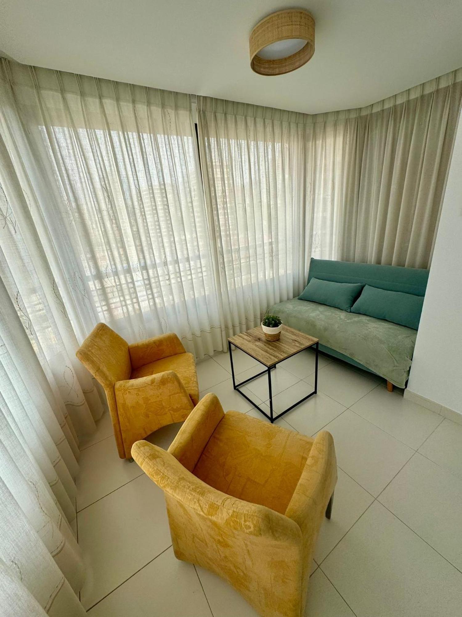 Apartamentos Coastal Haven Benidorm Esterno foto