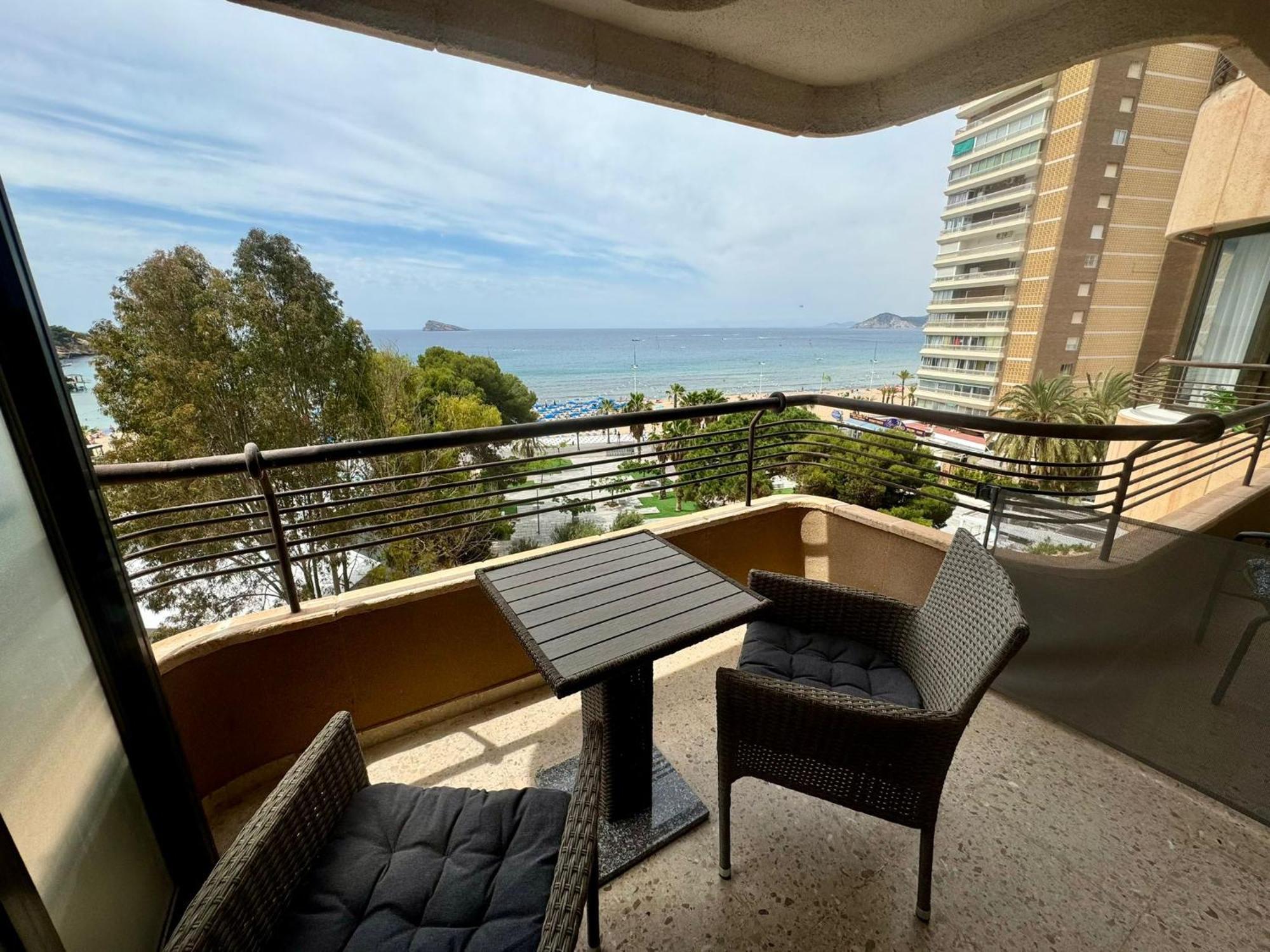 Apartamentos Coastal Haven Benidorm Esterno foto